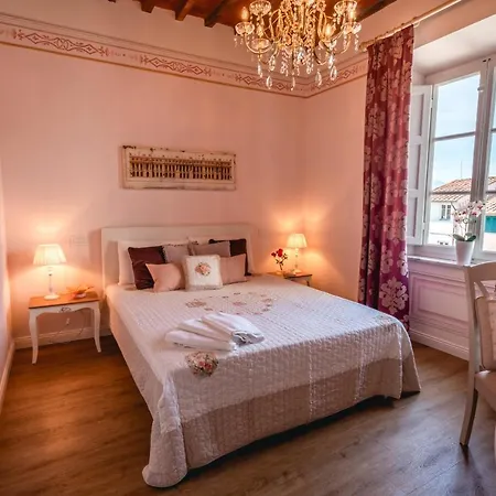 B&B La Preziosa 루카